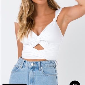 Princes Polly white crop